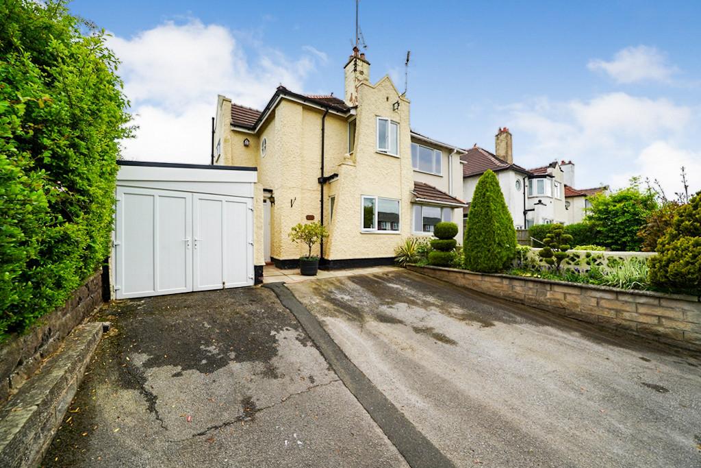 126 Vicars Cross Front a