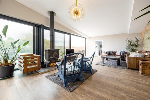 5 bedroom barn conversion for sale, Souldern, North Oxfordshire