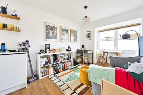 1 bedroom flat to rent, Mayfield Road, Shepherd's Bush, London, W12