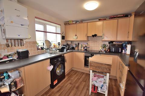 3 bedroom end of terrace house for sale, Colville Court, Colburn