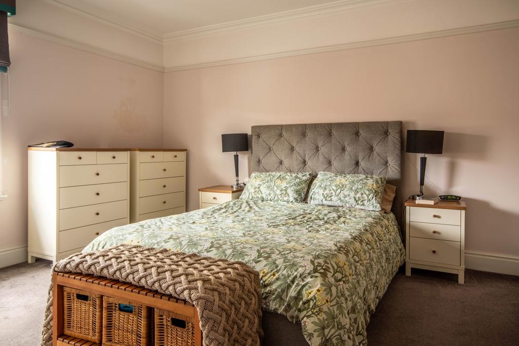 Bed2