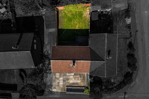 98 Wharncliffe Road, Wakefield, WF2 7PZ