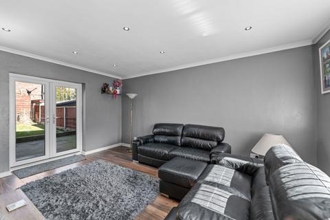 98 Wharncliffe Road, Wakefield, WF2 7PZ