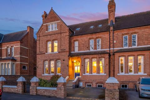 undefined, Arlington Avenue, Leamington Spa, Warwickshire CV32 5UD