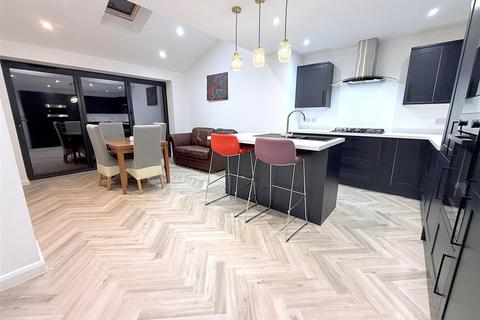 undefined, Walnut Road, Bottesford