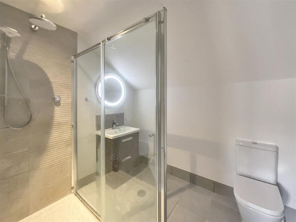 Bedroom Three En-Suite