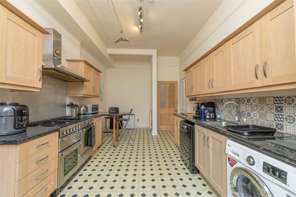 Dining Kitchen Alt