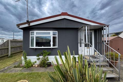 2 bedroom detached bungalow for sale, EPPERSTONE RESIDENTIAL CARAVAN PARK, HUMBERSTON