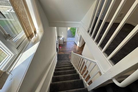 29 Stanhope Road, Salford, M6 7HY