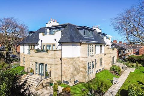 3 bedroom apartment for sale, The Penthouse, 5 Greystoke Apartments, Kings Avenue, Morpeth, Northumberland