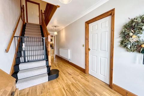 6 The Oaks, Cimla, Neath, SA11 3RJ