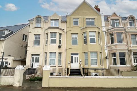 West Parade, Llandudno
