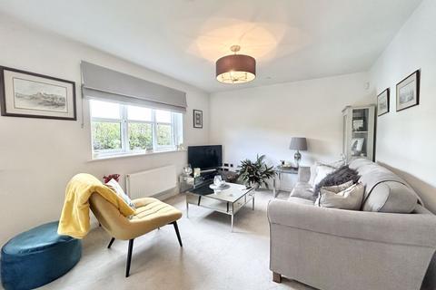 undefined, Lon Y Dderwen, Conwy