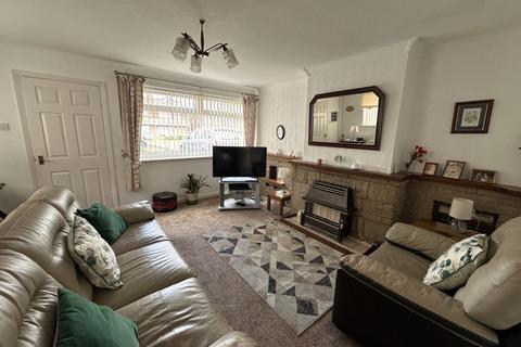 3 bedroom semi-detached house for sale, Birchover Road, Walsall