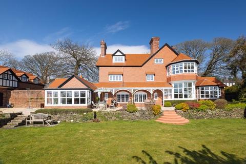 5 bedroom detached house for sale, Oakleigh Glencrutchery Road, Douglas