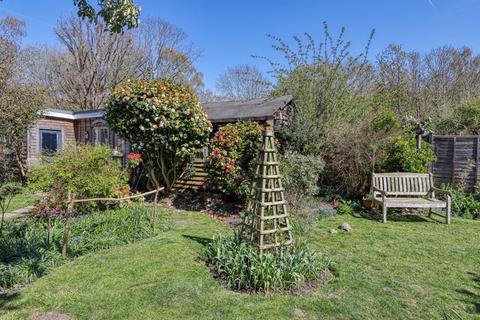 1, Walnut Tree Cottage Brick Hill, Chobham, Woking, GU24 8TQ