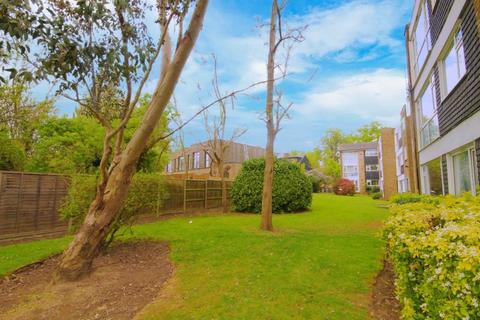 17 Thomas A Beckett Close, Wembley, HA0 2SH