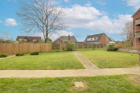 2 Willow Grove, Trowbridge, BA14 0HA