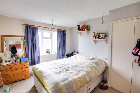 2 Willow Grove, Trowbridge, BA14 0HA