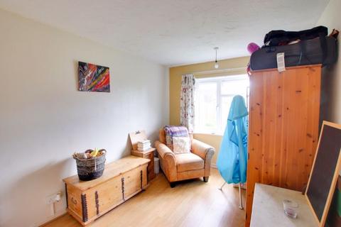 2 Willow Grove, Trowbridge, BA14 0HA