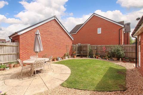 4 bedroom detached house for sale, Hewgal Way, Aston Clinton