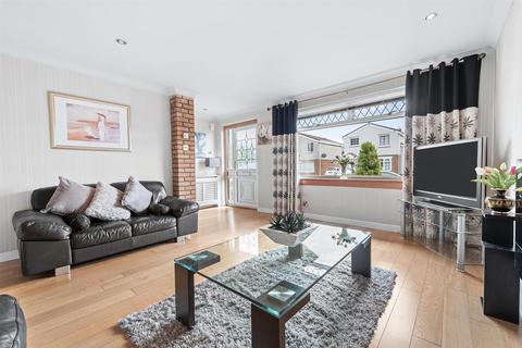 3 bedroom semi-detached house for sale, Queens Drive, Dunipace FK6