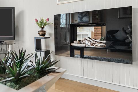 3 bedroom semi-detached house for sale, Queens Drive, Dunipace FK6