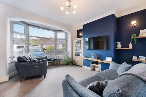 3 bedroom semi-detached house for sale, Dingle Avenue, Oldham OL2