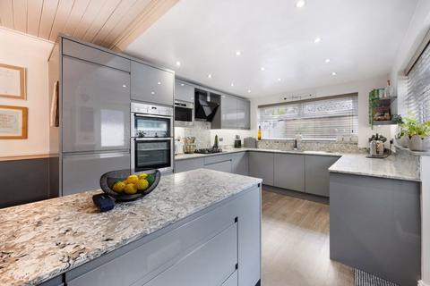 3 bedroom semi-detached house for sale, Dingle Avenue, Oldham OL2