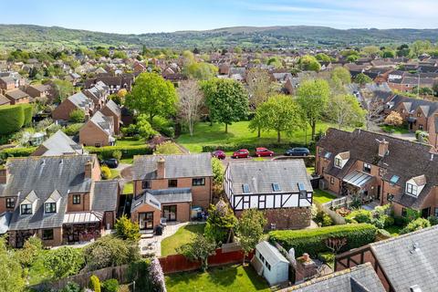 7 Stonecroft Close, Bishops Cleeve, Cheltenham, GL52 8SW