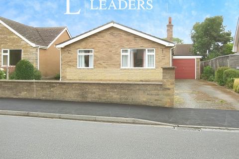 2 bedroom bungalow to rent, St Gilberts Road, Bourne