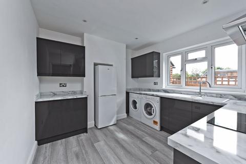 undefined, Hampton Court Way, Thames Ditton, KT7