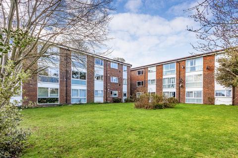 2 bedroom flat to rent, Leigham Court Road