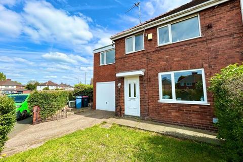 3 bedroom semi-detached house to rent, Weston Road, Manchester