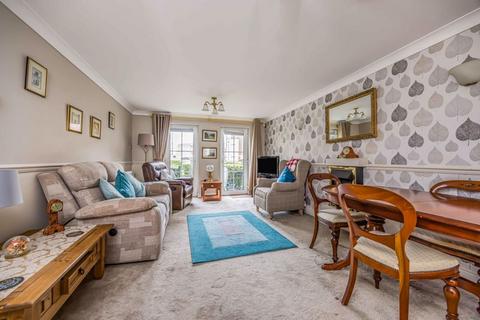 2 bedroom flat for sale, Mountjoy Court, Old Portsmouth