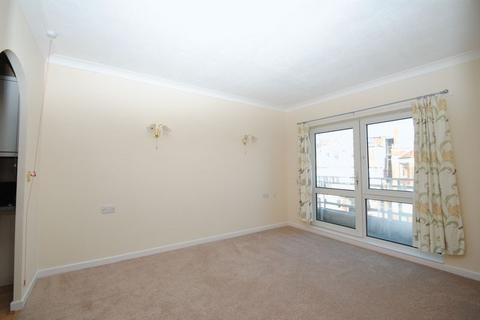 1 bedroom apartment for sale, Holland Road, Westcliff-On-Sea SS0
