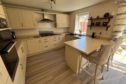 21 Hornbeam Drive, Healing, Grimsby, DN41 7QY