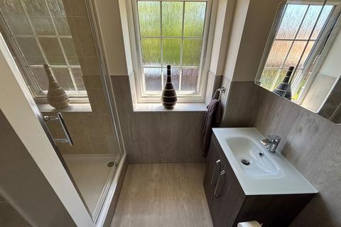21 Hornbeam Drive, Healing, Grimsby, DN41 7QY