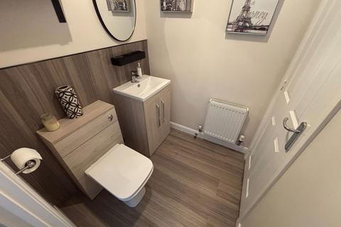 21 Hornbeam Drive, Healing, Grimsby, DN41 7QY