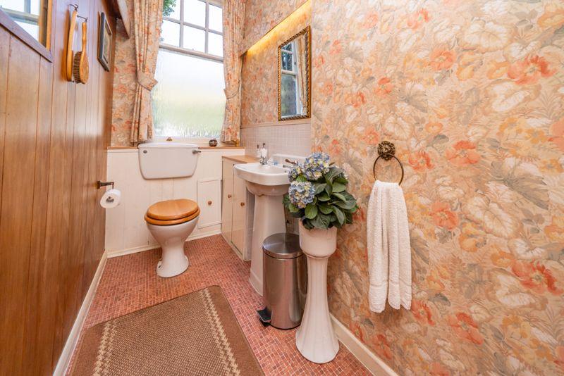 Guest cloakroom