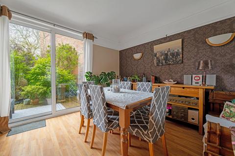 5 bedroom detached house for sale, Hillmorton Road, Rugby, Warwickshire CV22 5AG
