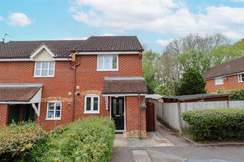10 Bechin Close, Church Crookham, Fleet, GU52 6DJ