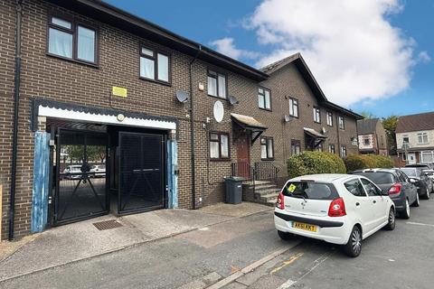 undefined, Holland Court, Biscot Road, Luton, Bedfordshire, LU3 1AP