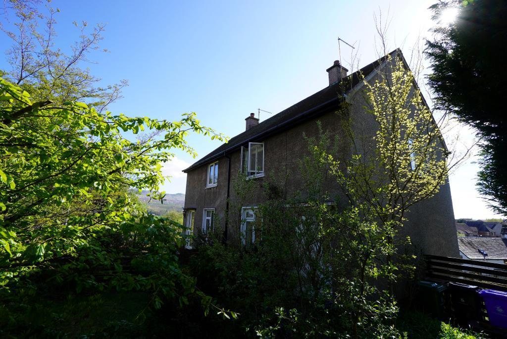 Balfron G63 2 bed semi-detached house - £825 pcm (£190 pw)