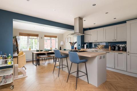 3 Bernstein Close, Browns Wood, Milton Keynes, MK7 8EH