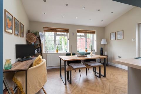 3 Bernstein Close, Browns Wood, Milton Keynes, MK7 8EH