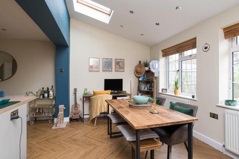 3 Bernstein Close, Browns Wood, Milton Keynes, MK7 8EH