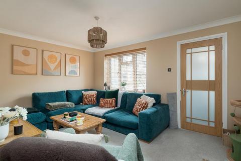 3 Bernstein Close, Browns Wood, Milton Keynes, MK7 8EH