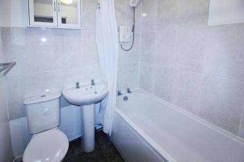 1 bedroom flat to rent, Rowena Court, Westminster Road, Hoole, Chester, CH2