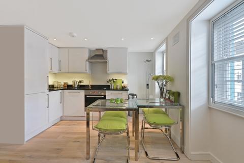 1 bedroom flat to rent, Charlotte Street, Fitzrovia, W1T